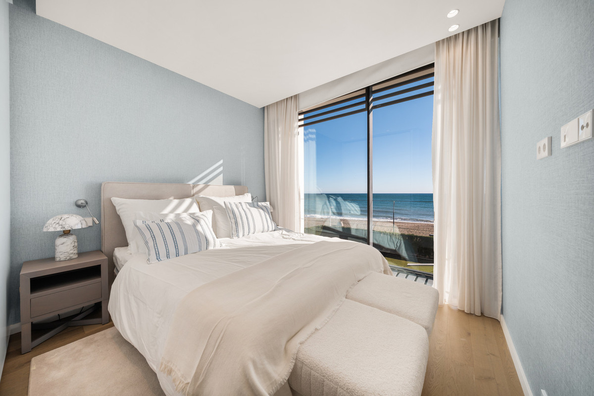 Se vende Villa - Chalet de 5 dormitorios en Costa Del Sol, Málaga, España