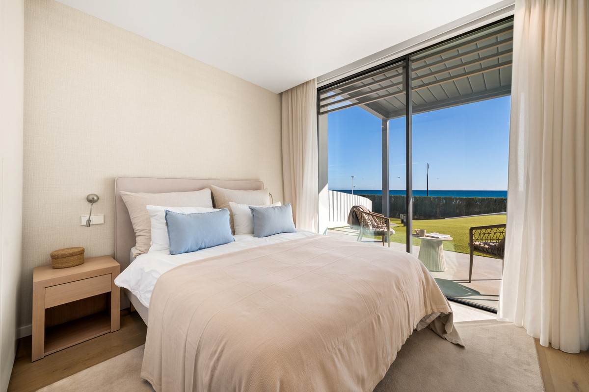 Se vende Villa - Chalet de 5 dormitorios en Costa Del Sol, Málaga, España