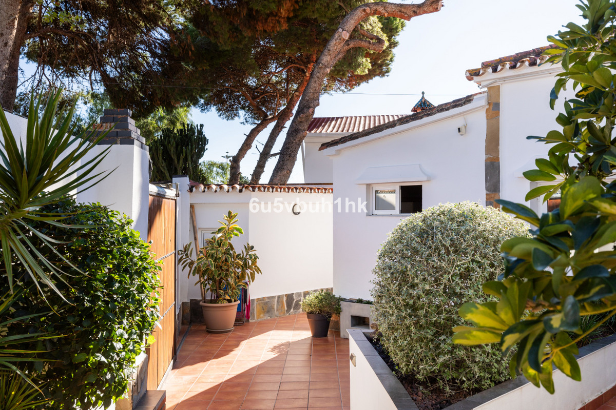 5 Bed Townhouse for sale in Torremolinos Costa Del Sol, Málaga, Spain