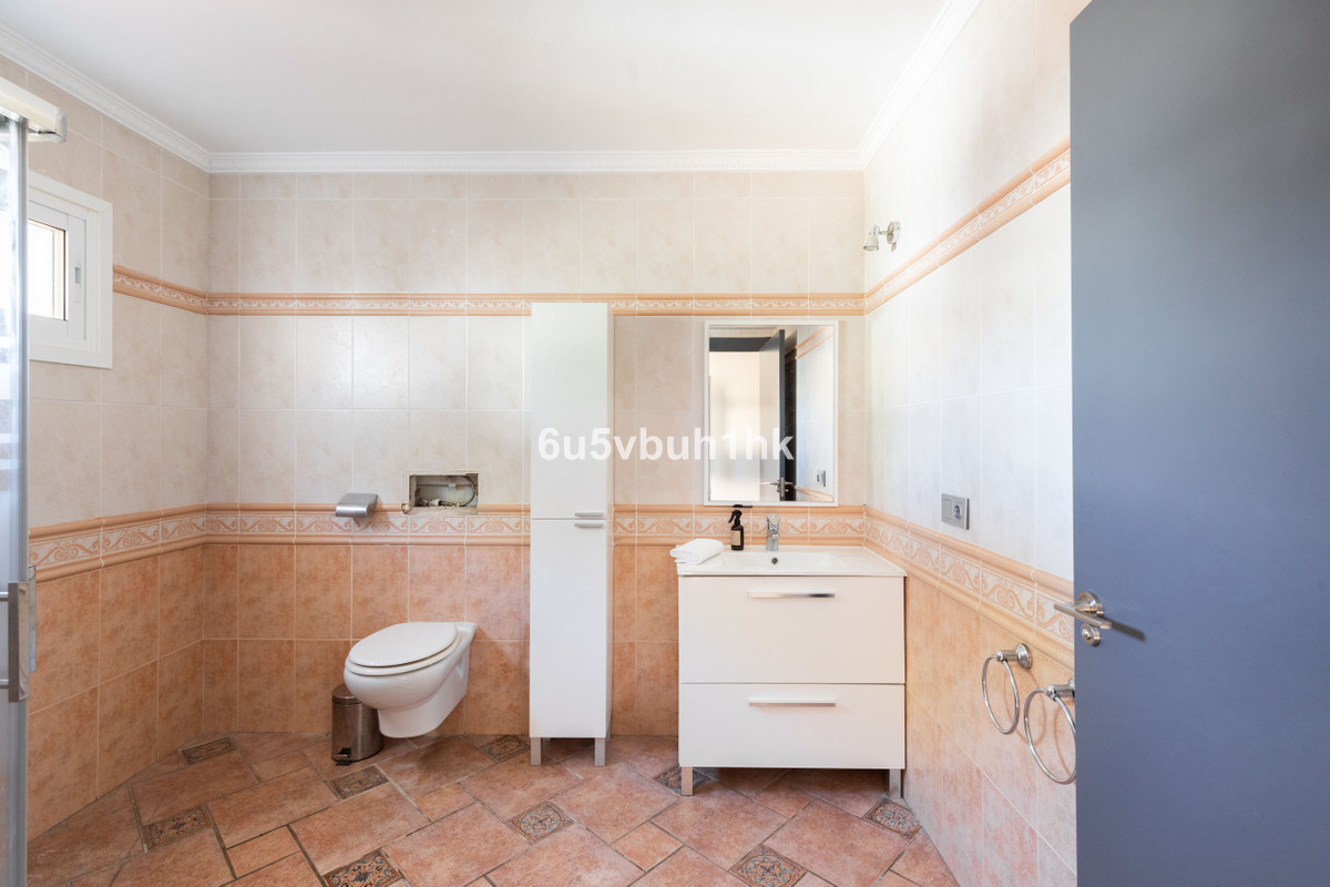 5 Bed Townhouse for sale in Torremolinos Costa Del Sol, Málaga, Spain