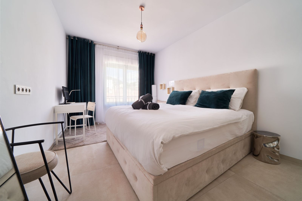 3 Bed Apartment for sale in Marbella Costa Del Sol, Málaga, Spain