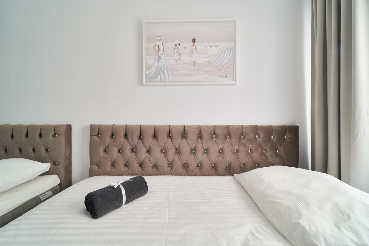 3 Bed Apartment for sale in Marbella Costa Del Sol, Málaga, Spain