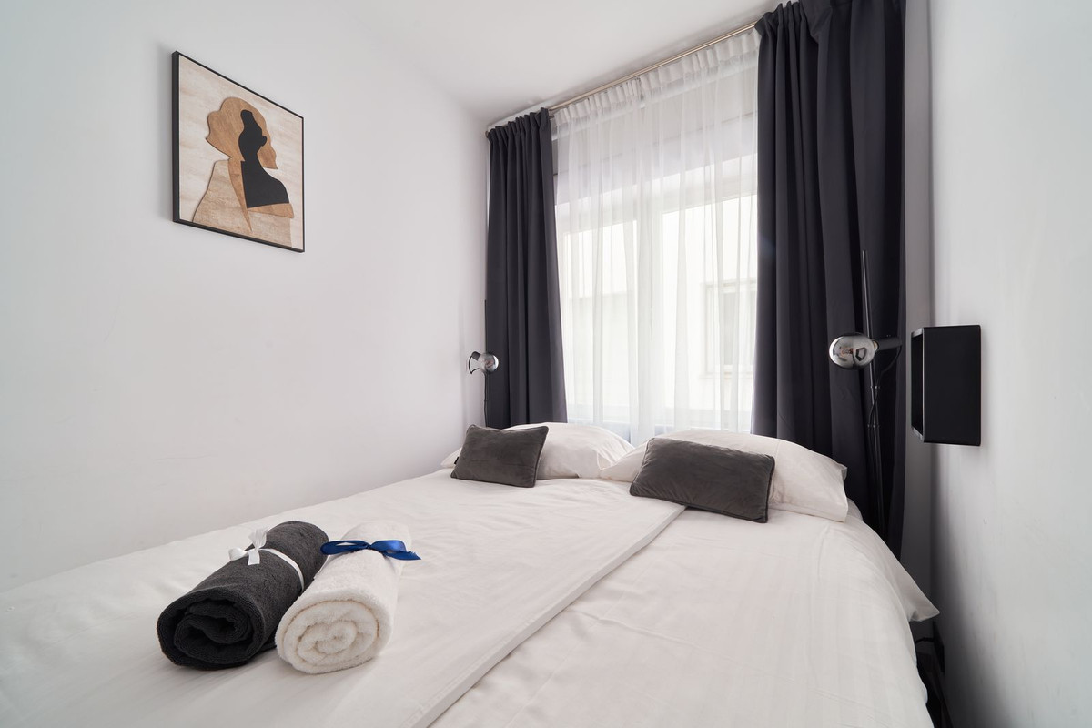3 Bed Apartment for sale in Marbella Costa Del Sol, Málaga, Spain