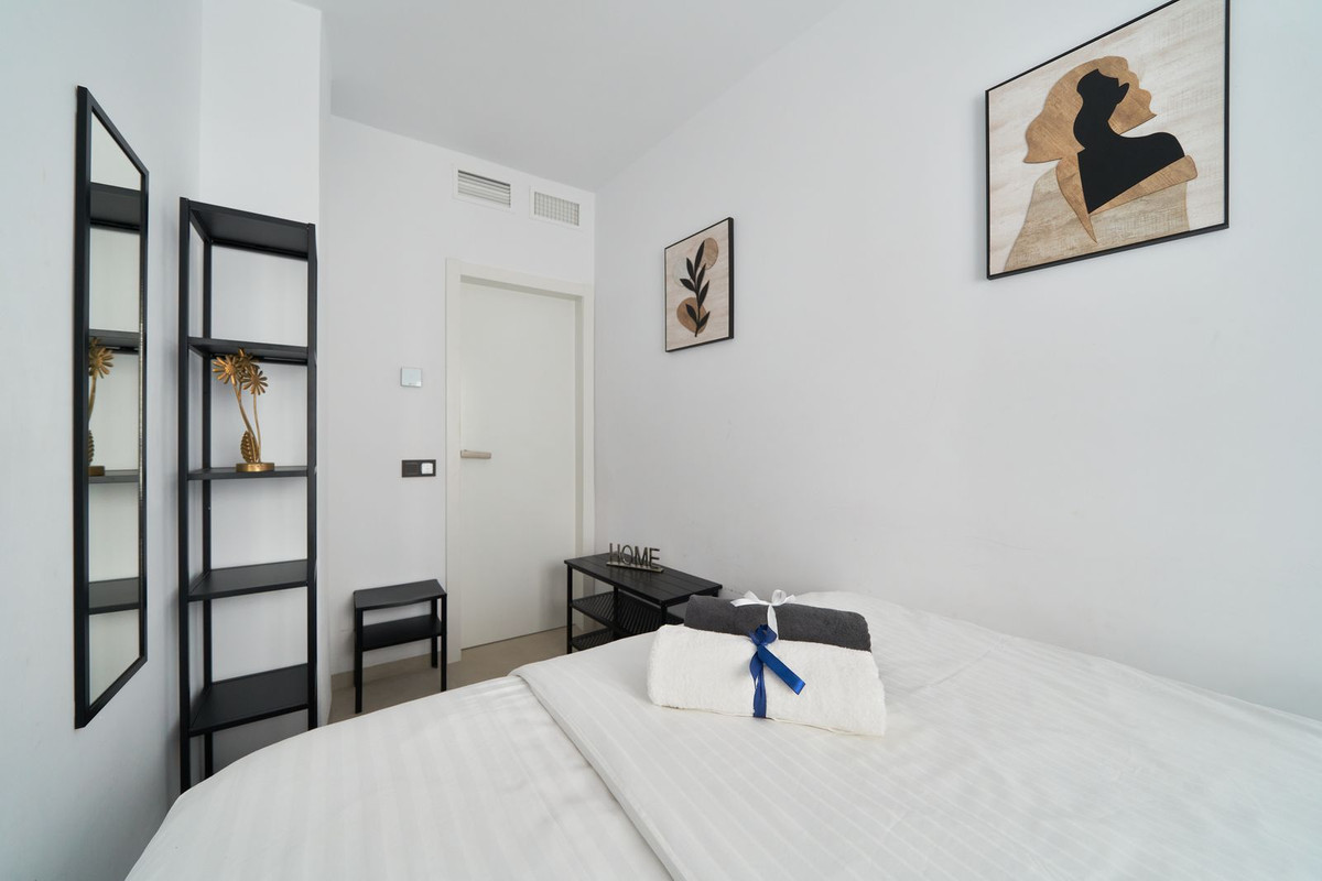 3 Bed Apartment for sale in Marbella Costa Del Sol, Málaga, Spain