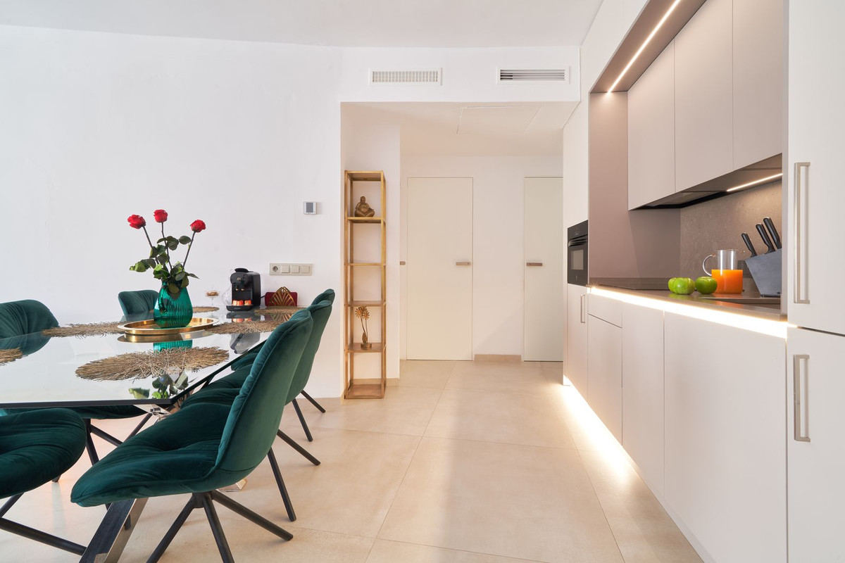 3 Bed Apartment for sale in Marbella Costa Del Sol, Málaga, Spain