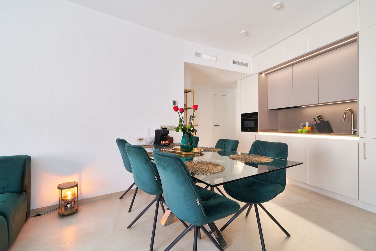 3 Bed Apartment for sale in Marbella Costa Del Sol, Málaga, Spain