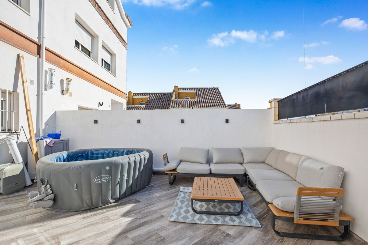 Se vende Adosada de 5 dormitorios en Costa Del Sol, Málaga, España