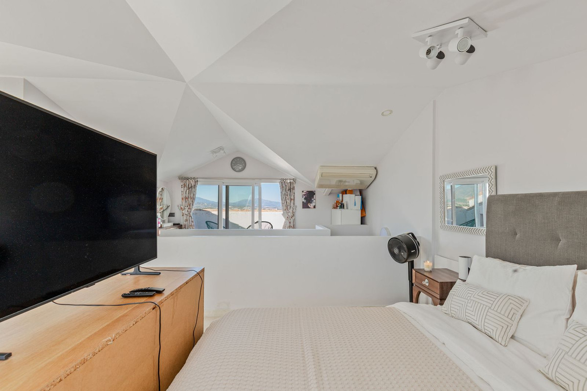Se vende Adosada de 5 dormitorios en Costa Del Sol, Málaga, España