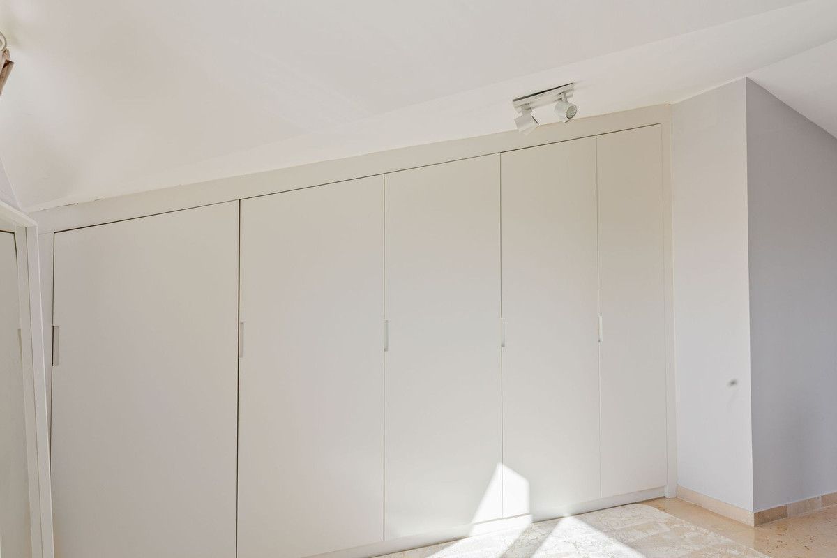 Se vende Adosada de 5 dormitorios en Costa Del Sol, Málaga, España
