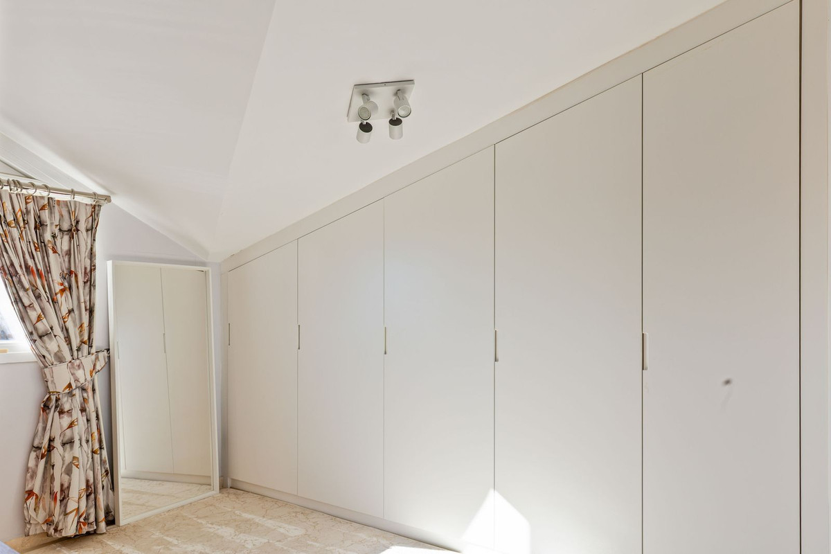Se vende Adosada de 5 dormitorios en Costa Del Sol, Málaga, España