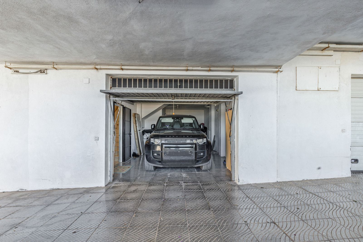 Se vende Adosada de 5 dormitorios en Costa Del Sol, Málaga, España
