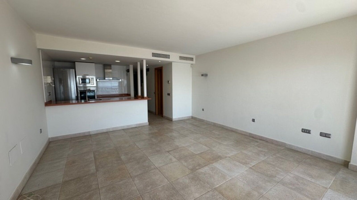 3 Bed Apartment for sale in Fuengirola Costa Del Sol, Málaga, Spain