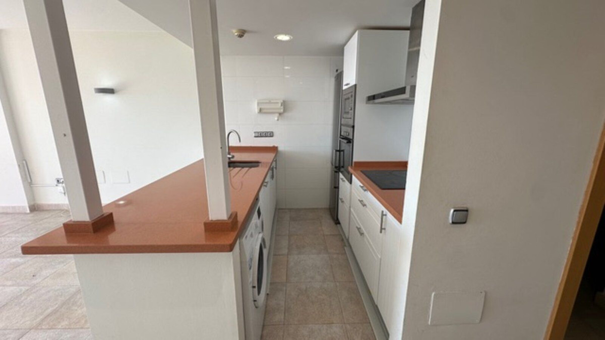 3 Bed Apartment for sale in Fuengirola Costa Del Sol, Málaga, Spain