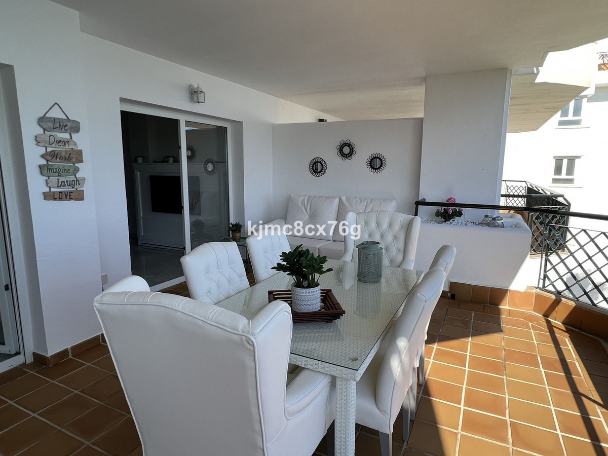 2 Bed Apartment for sale in Calahonda Costa Del Sol, Málaga, Spain