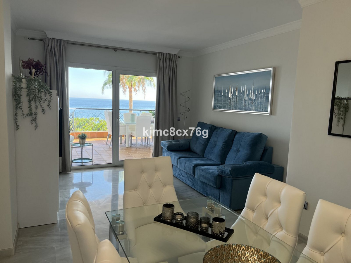 2 Bed Apartment for sale in Calahonda Costa Del Sol, Málaga, Spain