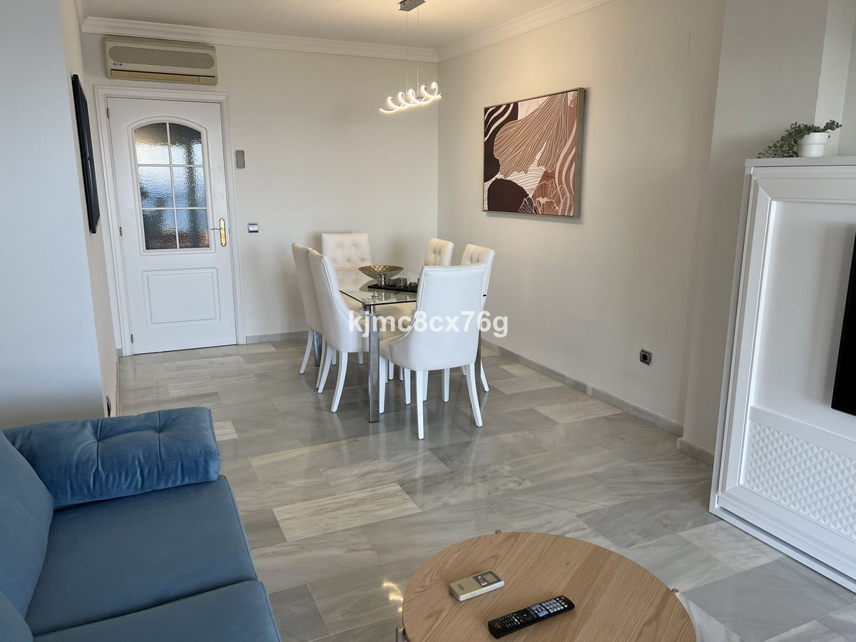 2 Bed Apartment for sale in Calahonda Costa Del Sol, Málaga, Spain