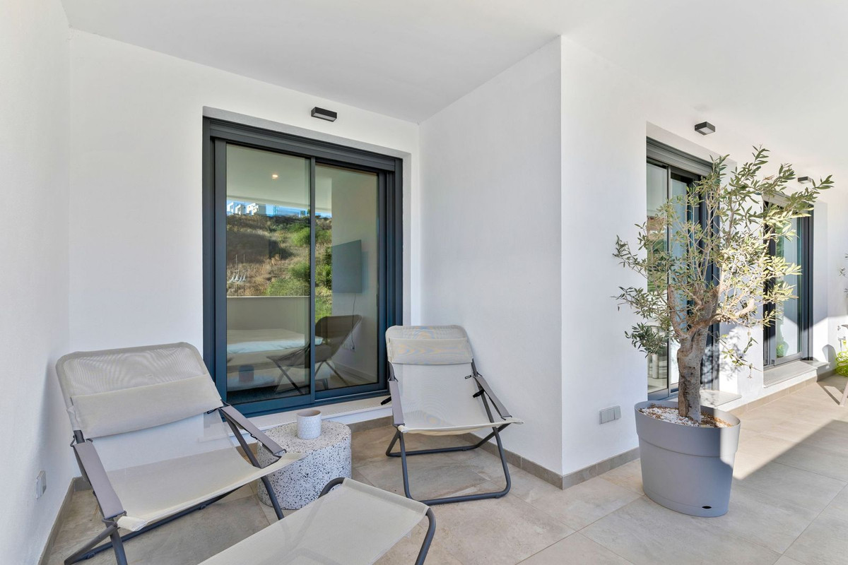 Se vende Apartamento Planta Media de 2 dormitorios en Costa Del Sol, Málaga, España