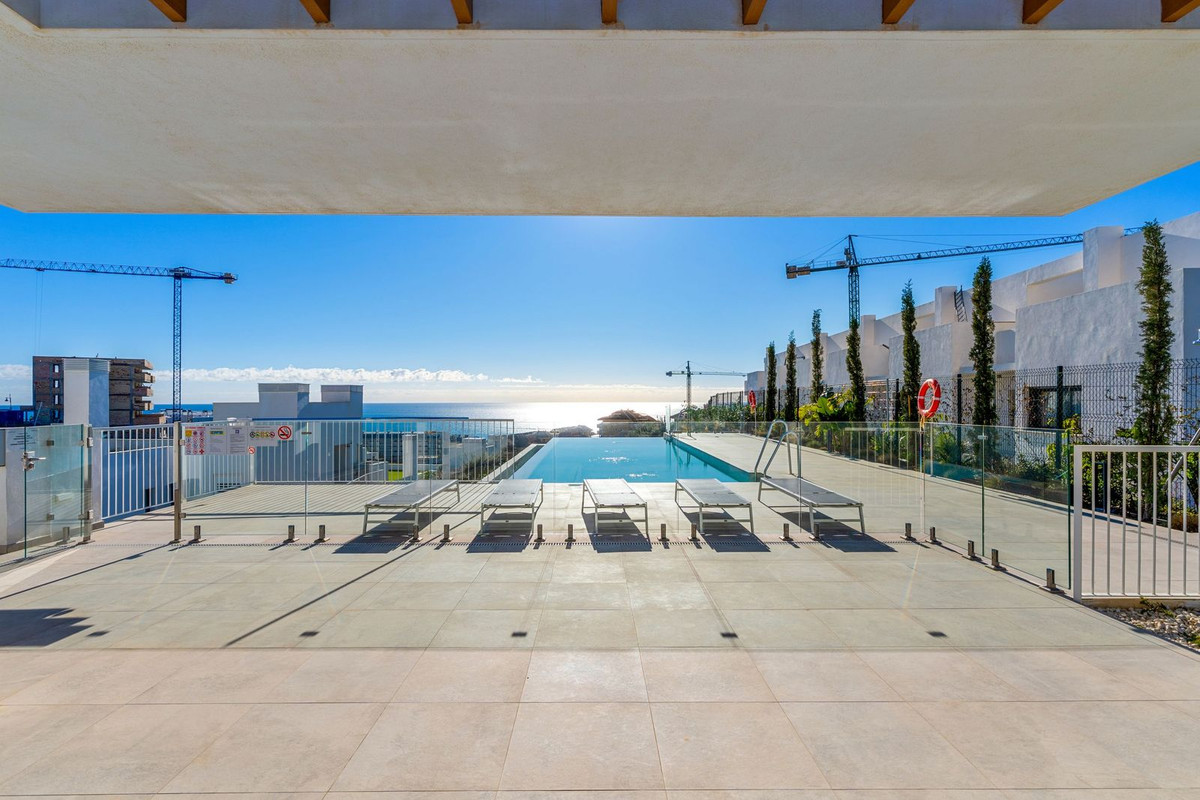 Se vende Apartamento Planta Media de 2 dormitorios en Costa Del Sol, Málaga, España