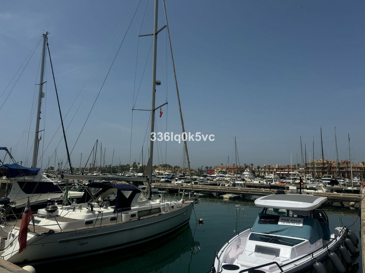 Se vende Apartamento Planta Media de 1 dormitorios en Costa Del Sol, Málaga, España
