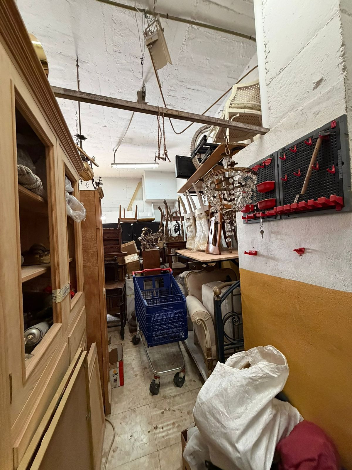 Se vende Local comercial de 4 dormitorios en Costa Del Sol, Málaga, España