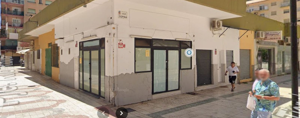 Se vende Local comercial de 4 dormitorios en Costa Del Sol, Málaga, España