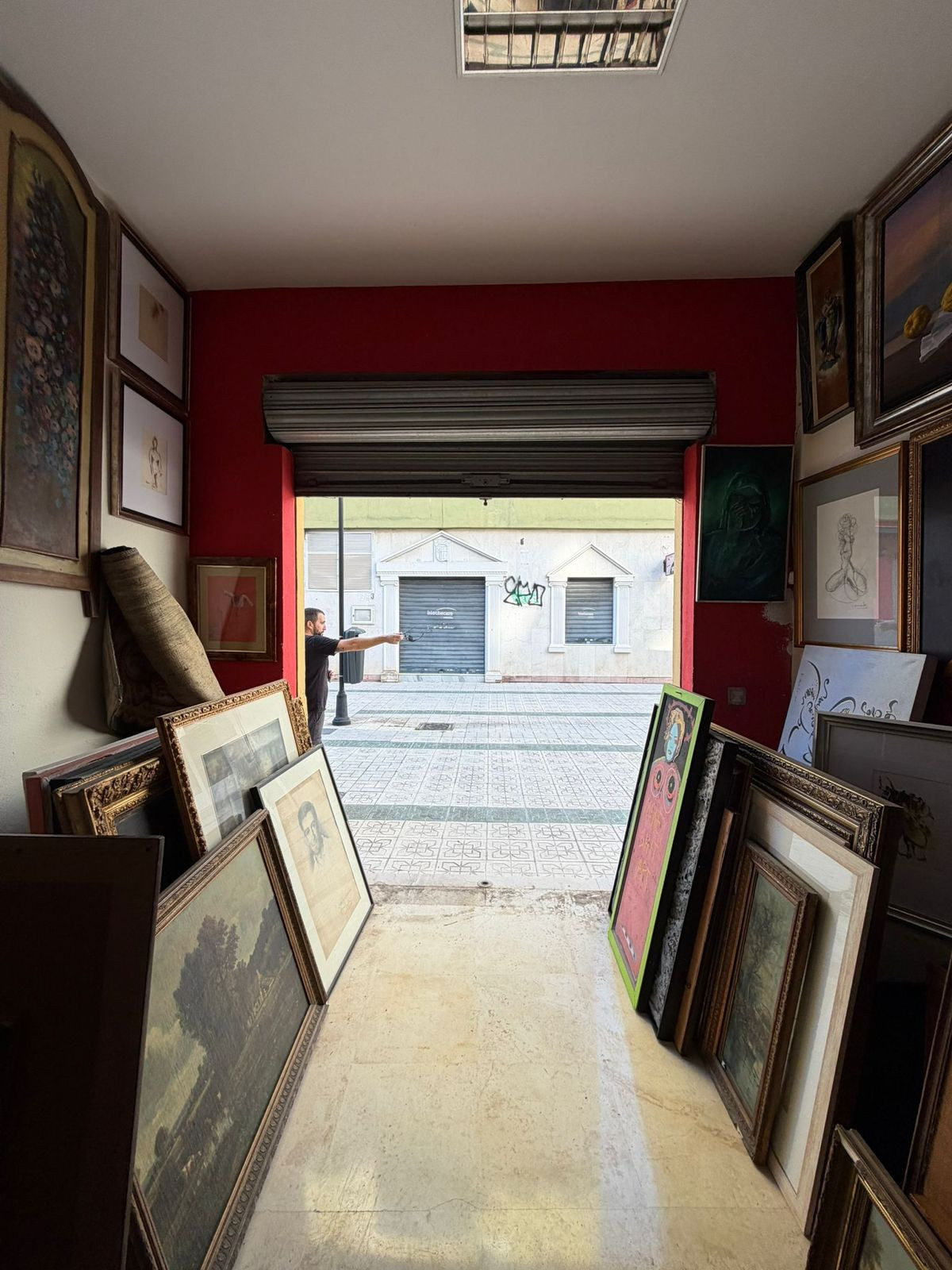 Se vende Local comercial de 4 dormitorios en Costa Del Sol, Málaga, España