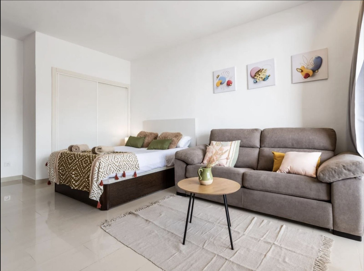 Se vende Estudio Planta Media  en Costa Del Sol, Málaga, España