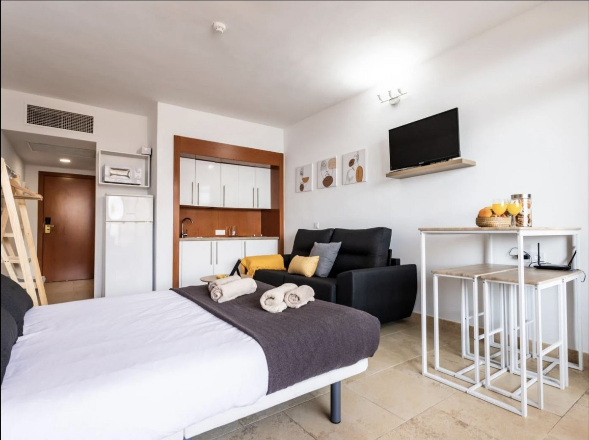 Apartment for sale in Fuengirola Costa Del Sol, Málaga, Spain