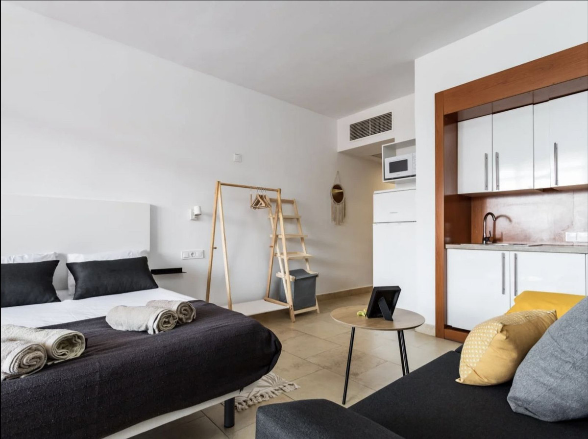 Apartment for sale in Fuengirola Costa Del Sol, Málaga, Spain