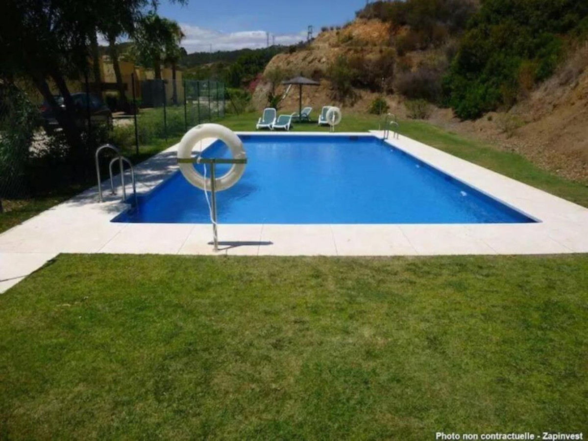 5 Bed Townhouse for sale in Benahavís Costa Del Sol, Málaga, Spain