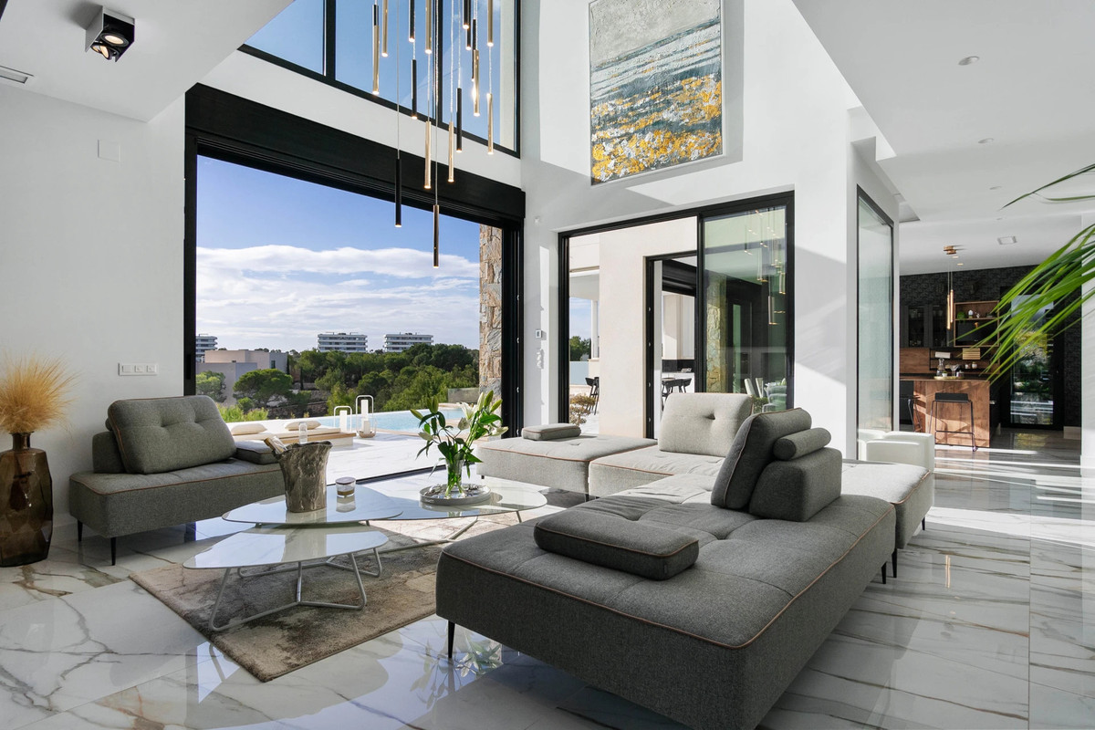 4 Bed Townhouse for sale in Villamartin Costa Blanca, Alicante, Spain