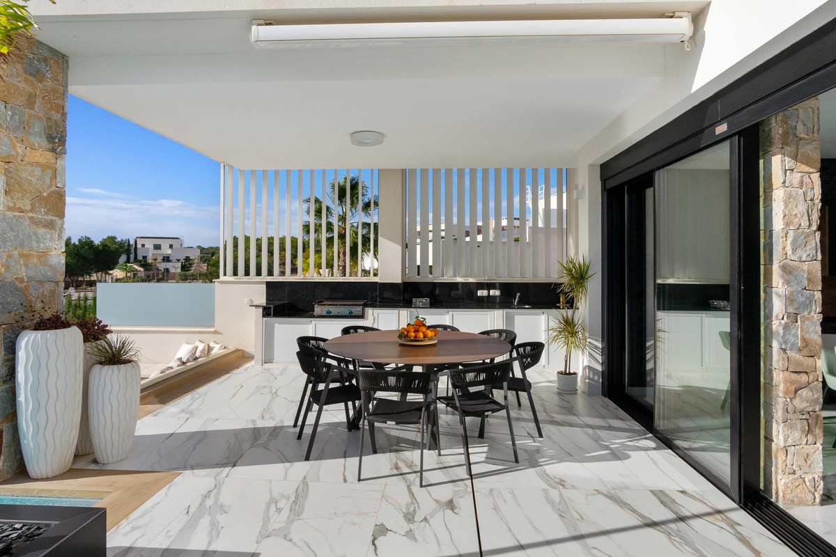 4 Bed Townhouse for sale in Villamartin Costa Blanca, Alicante, Spain