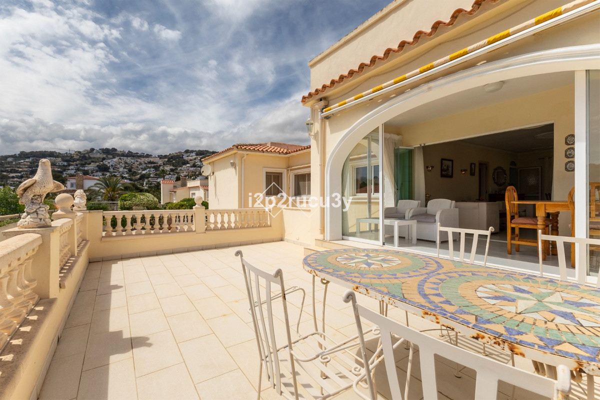 Se vende Villa - Chalet de 3 dormitorios en Costa Blanca, Alicante, España