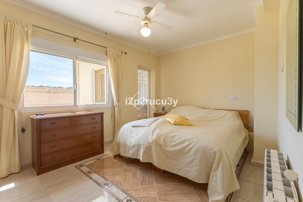 Se vende Villa - Chalet de 3 dormitorios en Costa Blanca, Alicante, España