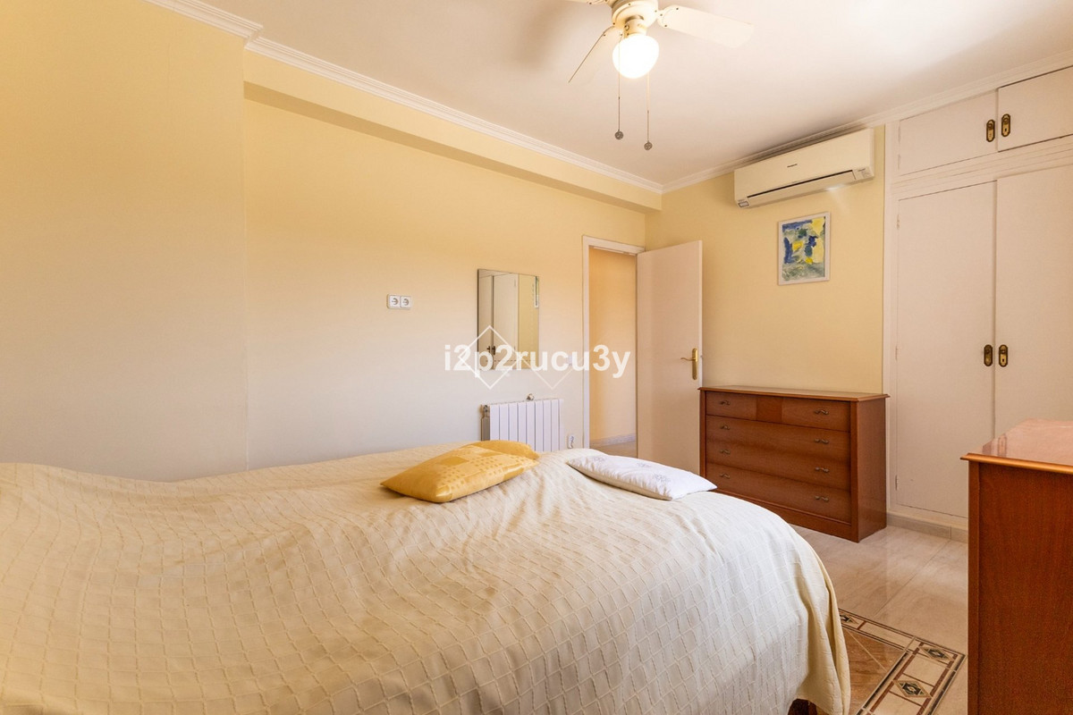 Se vende Villa - Chalet de 3 dormitorios en Costa Blanca, Alicante, España