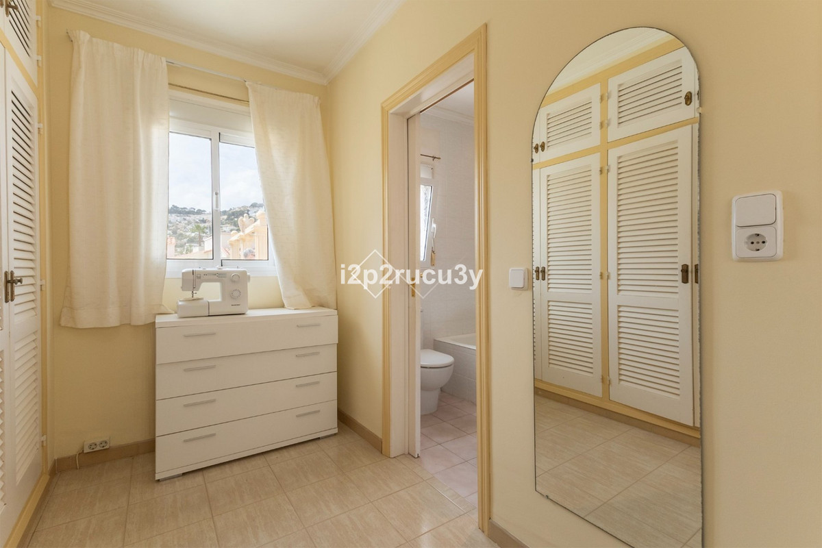 Se vende Villa - Chalet de 3 dormitorios en Costa Blanca, Alicante, España