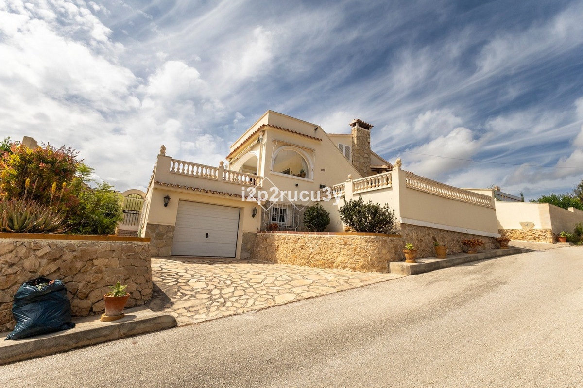 Se vende Villa - Chalet de 3 dormitorios en Costa Blanca, Alicante, España
