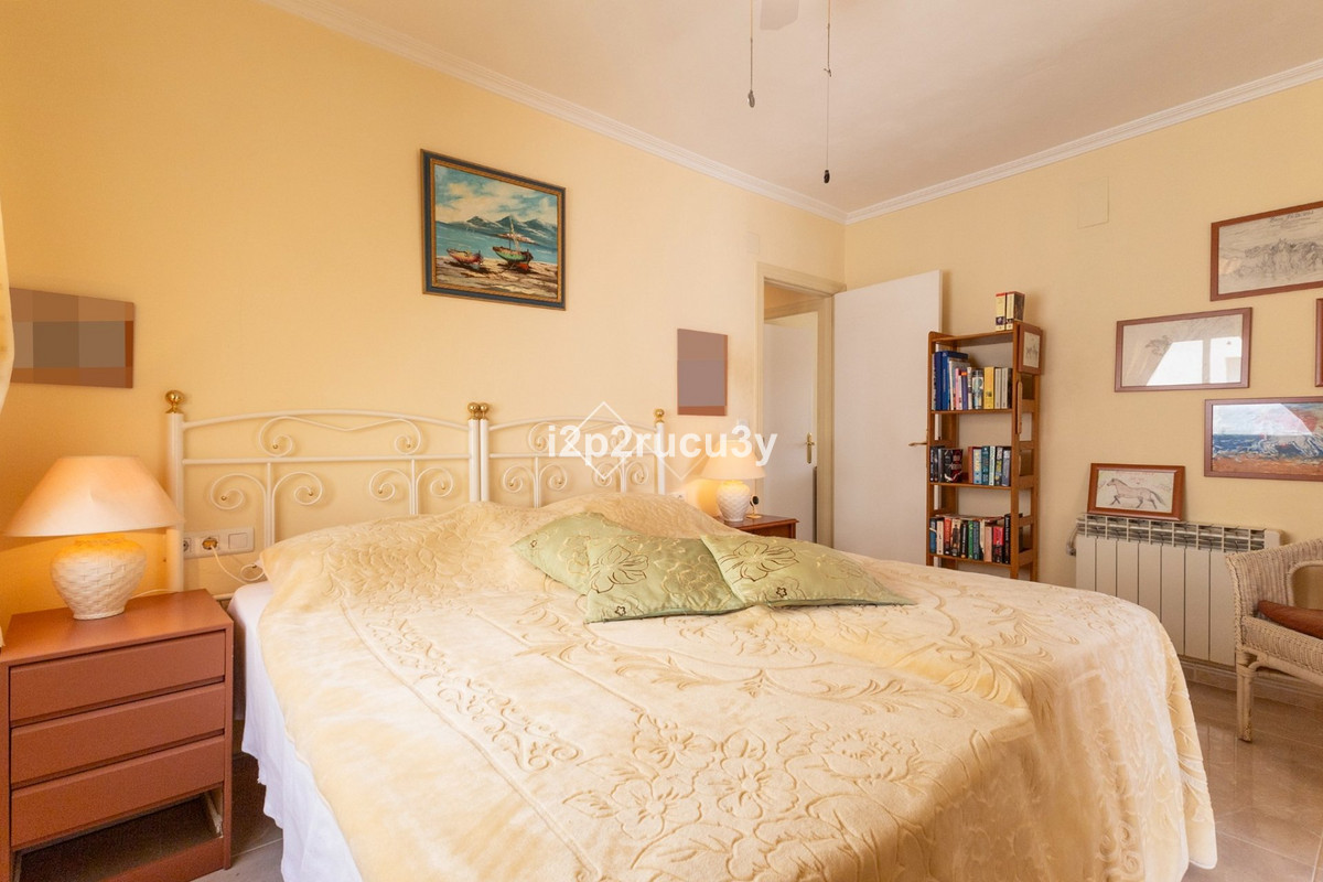 Se vende Villa - Chalet de 3 dormitorios en Costa Blanca, Alicante, España