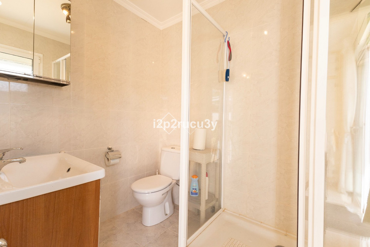 Se vende Villa - Chalet de 3 dormitorios en Costa Blanca, Alicante, España
