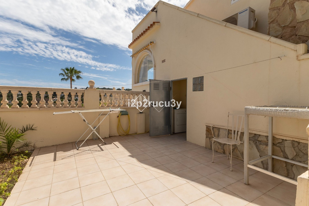 Se vende Villa - Chalet de 3 dormitorios en Costa Blanca, Alicante, España