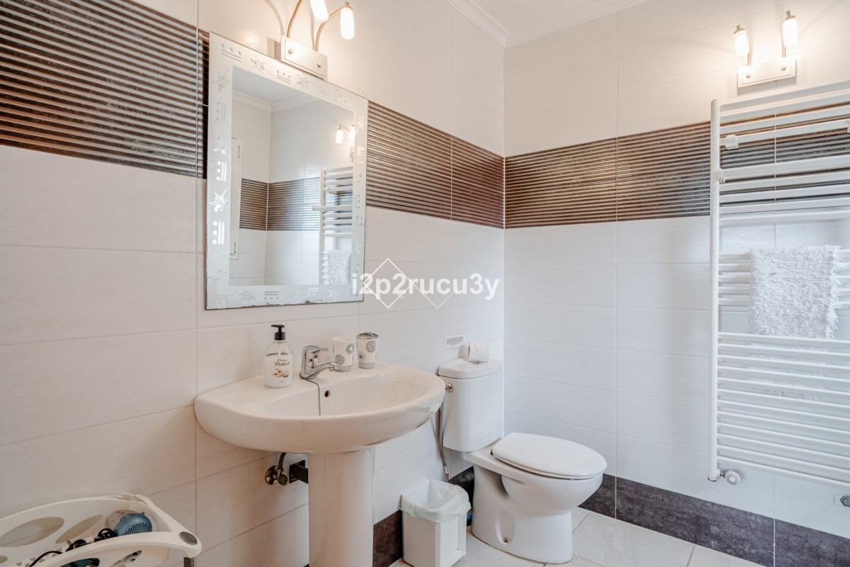 6 Bed Townhouse for sale in Moraira Costa Blanca, Alicante, Spain