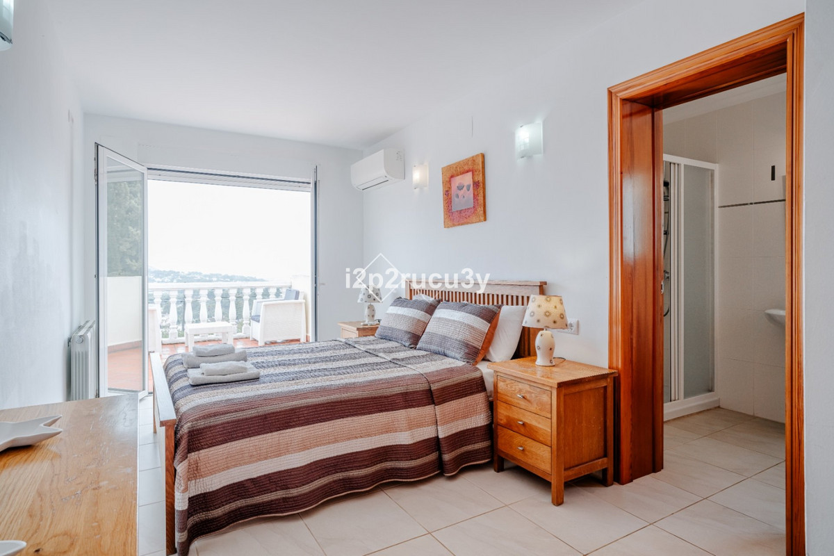 6 Bed Townhouse for sale in Moraira Costa Blanca, Alicante, Spain