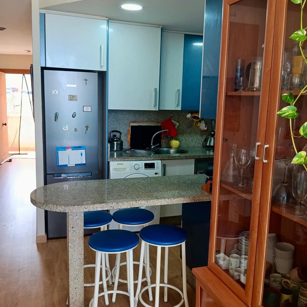 Se vende Apartamento en Planta Última de 2 dormitorios en Costa Blanca, Alicante, España