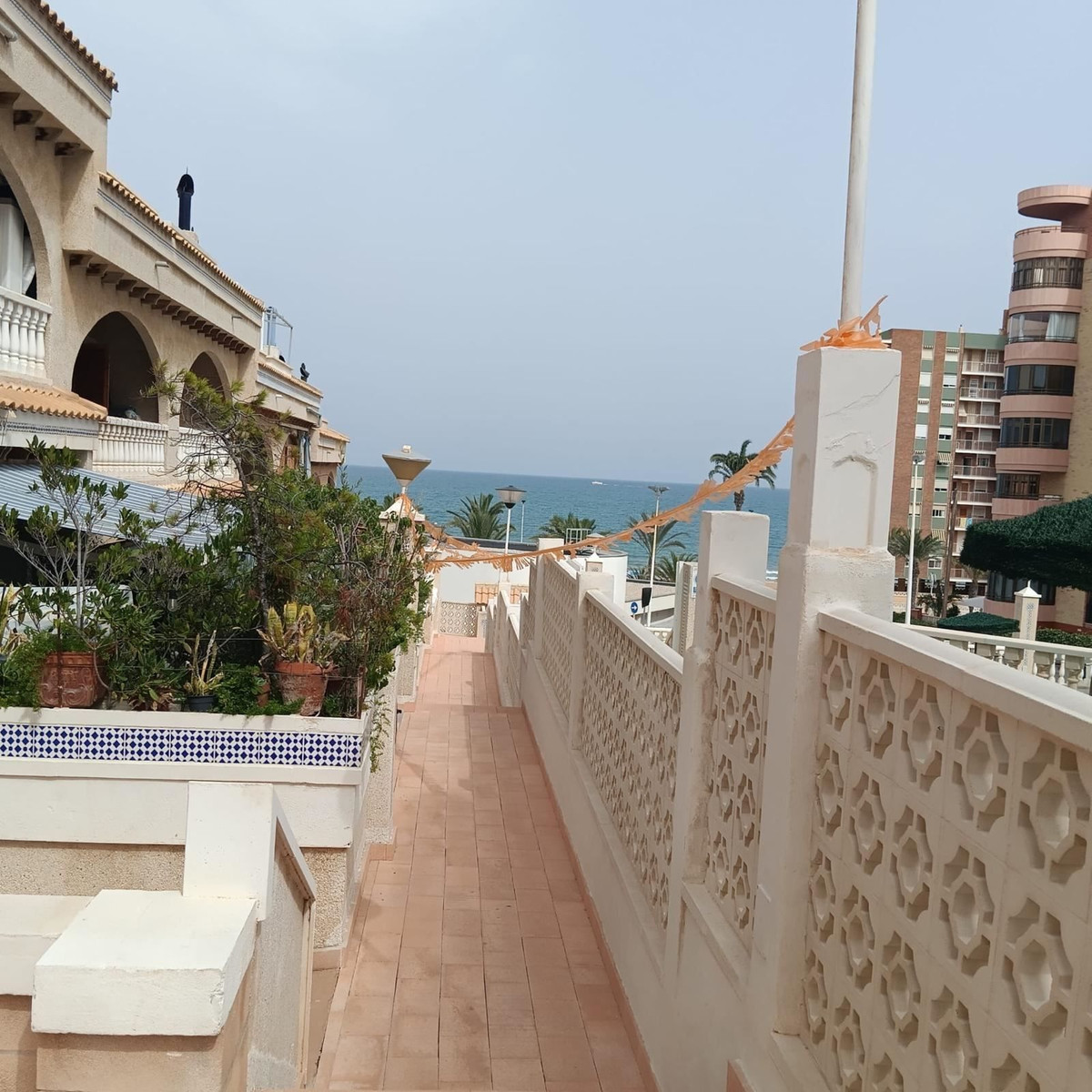 Se vende Apartamento en Planta Última de 2 dormitorios en Costa Blanca, Alicante, España