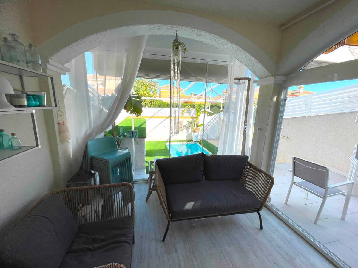 Se vende Adosada de 3 dormitorios en Costa Blanca, Alicante, España