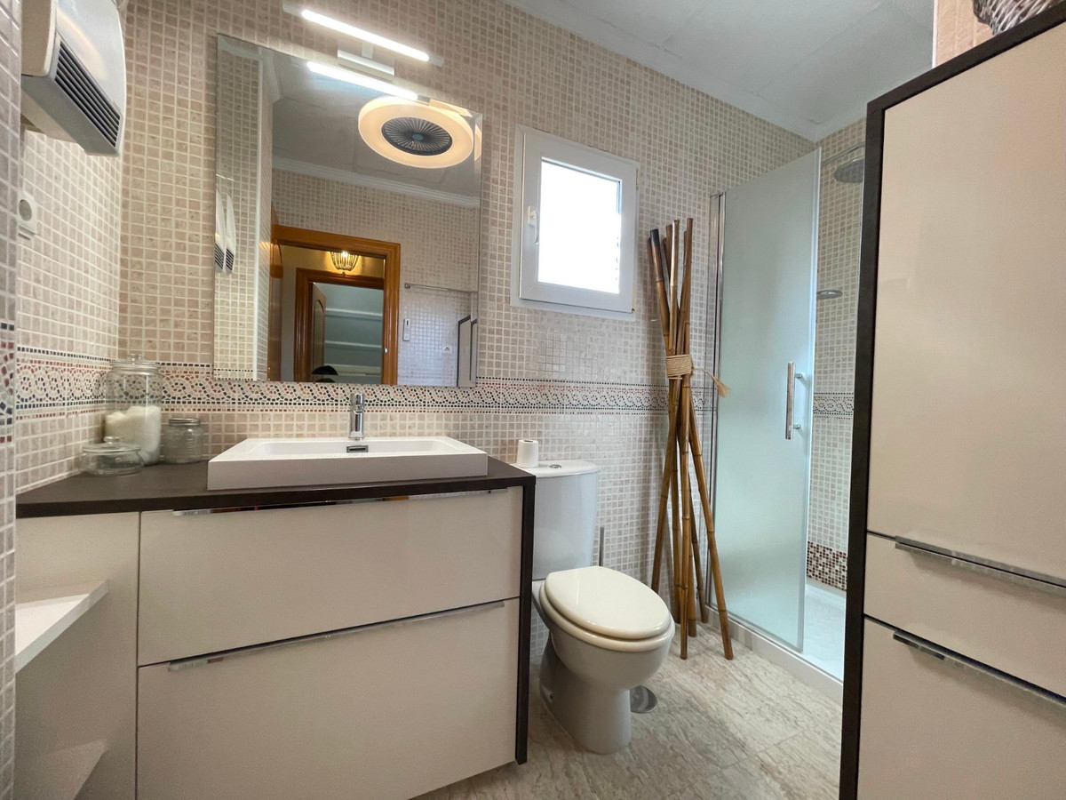 Se vende Adosada de 3 dormitorios en Costa Blanca, Alicante, España