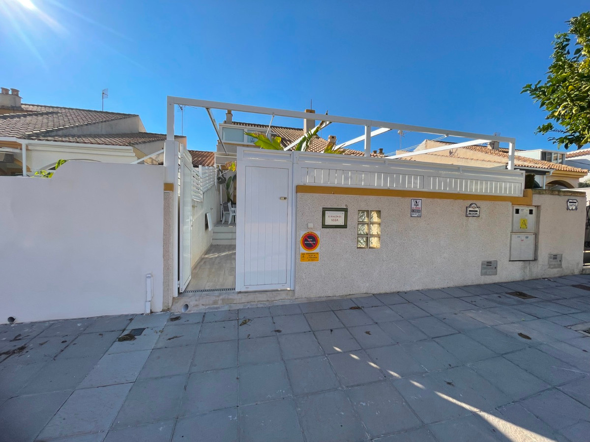 Se vende Adosada de 3 dormitorios en Costa Blanca, Alicante, España