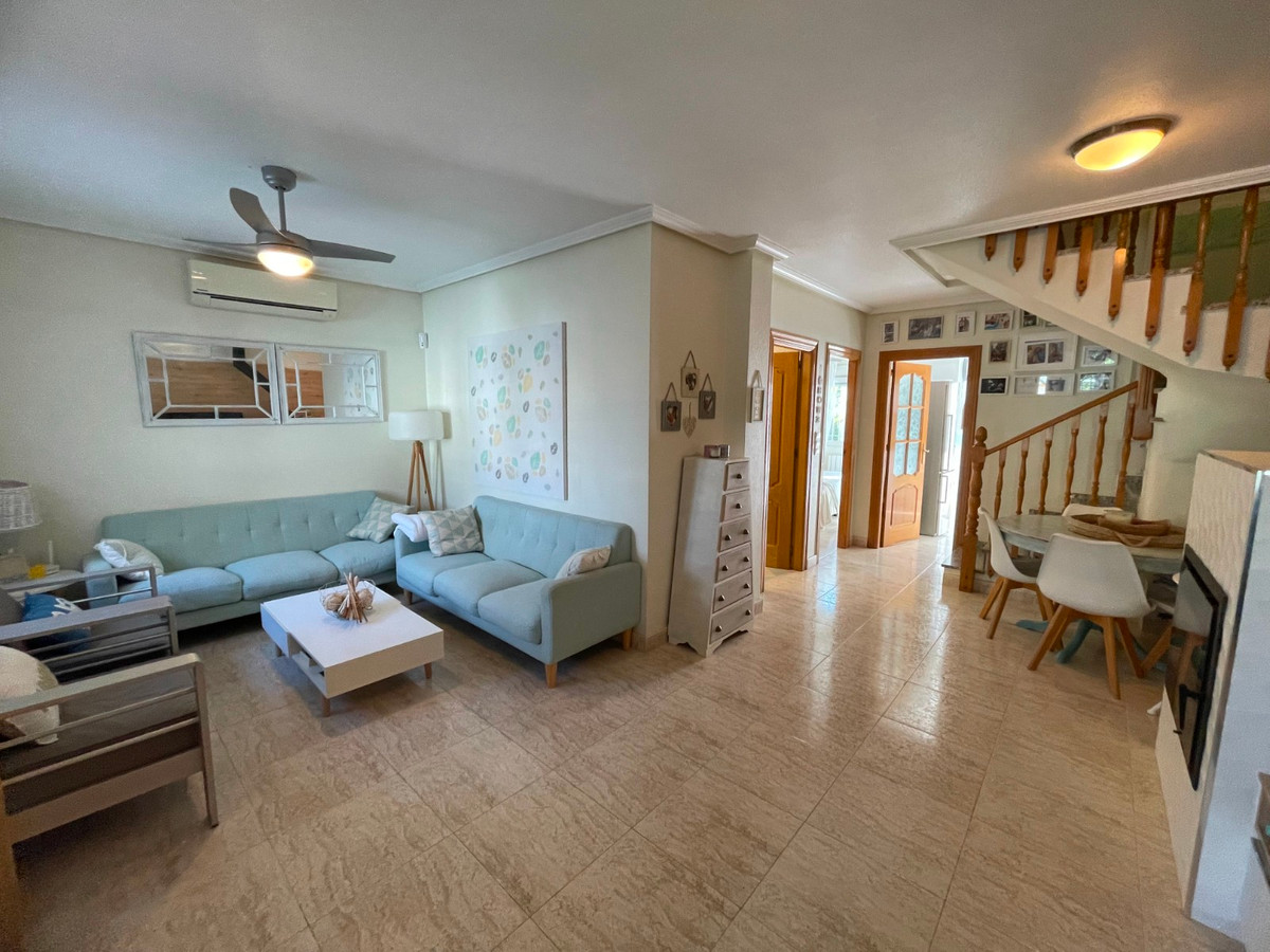 Se vende Adosada de 3 dormitorios en Costa Blanca, Alicante, España