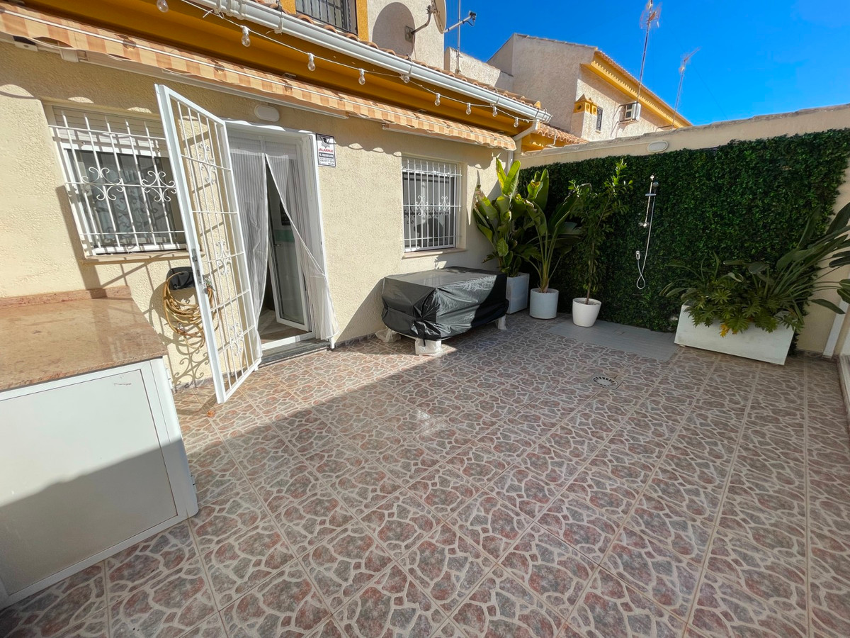 Se vende Adosada de 3 dormitorios en Costa Blanca, Alicante, España