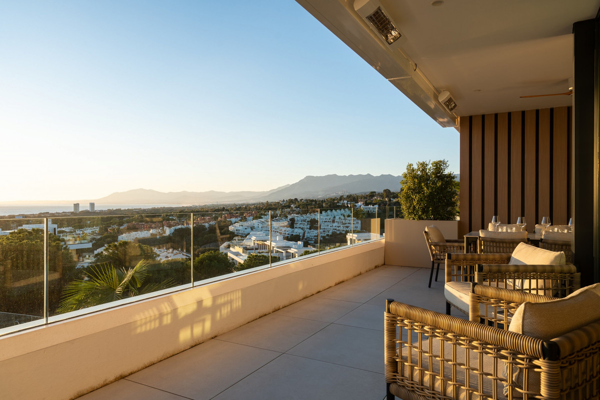 3 Bed Apartment for sale in Artola Costa Del Sol, Málaga, Spain